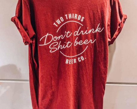 Two Thirds Donõt Drink Shit Beer' T-Shirt