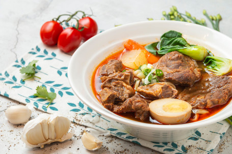 Bǎi Fāng Niú Ròu Miàn Taiwanese Braised Beef Noodles