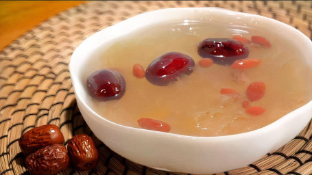 Chinese Date Soup Of Tremella Lotus Seed Hóng Zǎo Gǒu Qǐ Yín Ěr Gēng