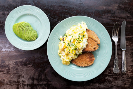 Scrambled Organic Eggs With Avocado (V)