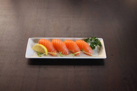 Salmon Sushi (4 Pieces)