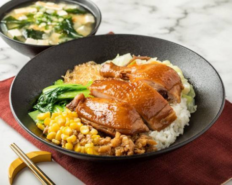 More Guī Yóu Jī Tuǐ Fàn Rice With Rose Soy Sauce Chicken