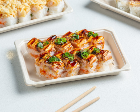 Aburi Spicy Salmon Sushi