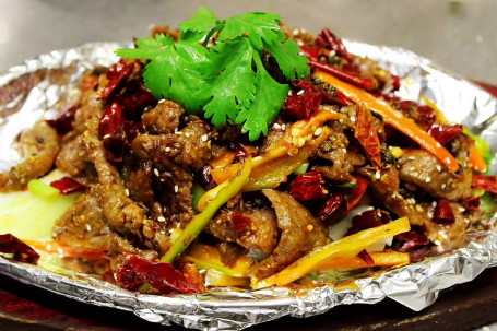 Spicy Beef With Special Spice Shí Lǐ Xiāng Niú Ròu