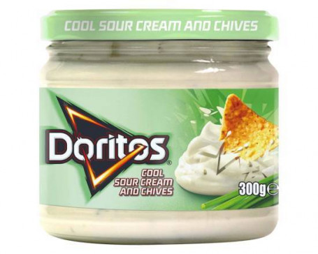 Doritos Cool Sour Cream And Chives Dip 300G
