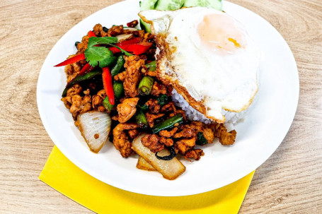 Krapow: Not Spicy With Fried Egg