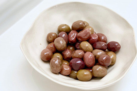 Mixed Olives With Garlic, Parsley And A Touch Of Vinegar 200G