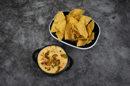 Chip And Dip 1: Cheese Sauce Jalepenos Combo Pot (V)