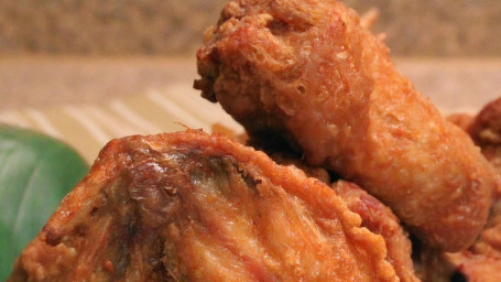 Fried Chicken Wings (3 Pieces)