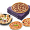 Familie firedelt (stor forret, 2 Piccolo 2 klassiske pizzaer)