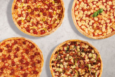 Large Classic Pizza Party (Serves 7-8)