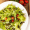 Salada de Folhas Verdes e Tomate