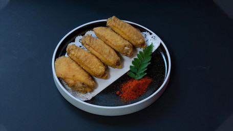 Spicy Chicken Wings (6) Xiāng Là Jī Chì