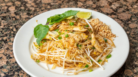 N04. Chicken Pad Thai Noodle – Hủ Tiếu Xào Pad Thái