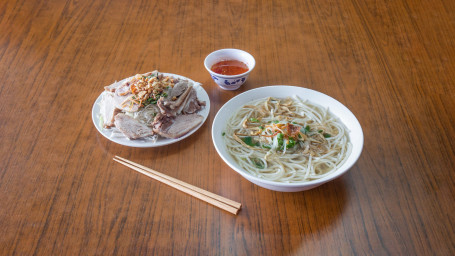 Duck, Bamboo Shoot With Rice Vermicelli Soup