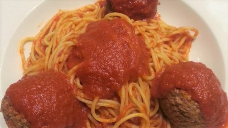 Pasta With Tomato Sauce With Meatballs Or Sausage