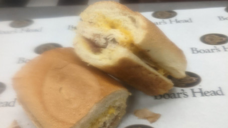 Gegrilde Kip Cheddar Sandwich