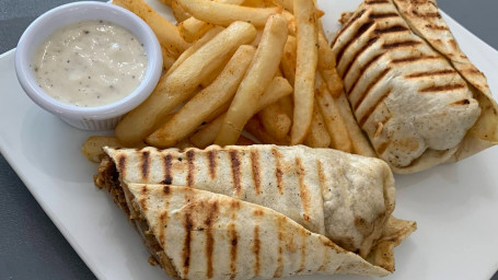 Chicken Shawarma Sandwich With Chips And Drink