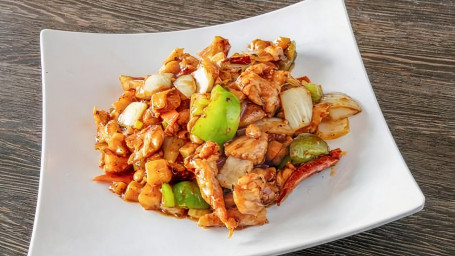 L2. Kung Pao Chicken (Spicy)