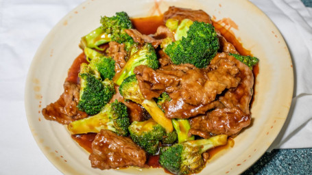 C22. Beef With Broccoli