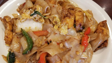 Pad Kee Mao Noodles Lunch