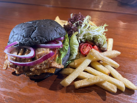 Us Kurobuto Pork Burger With Cheese、 Lettuce、 Red Onion And Honey Mustard Sauce (Salad, French Fries)