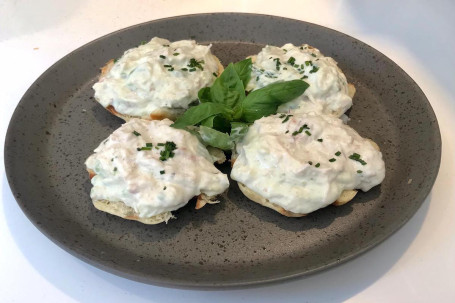 Crab Avocado Mini Waffle Toasties Xiè Ròu Niú Yóu Guǒ Wō Fū Duō Shì