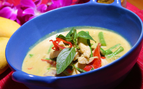 Green Curry Chicken Yē Xiāng Qīng Kā Lí Jī