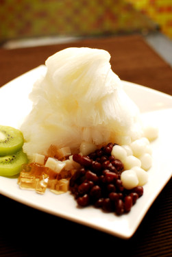 Shǎo Nǚ Shí Dài Yogurt Shaved Snow