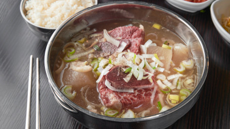 T3 Niú Pái Gǔ Tāng Fàn Short Beef Rib Soup