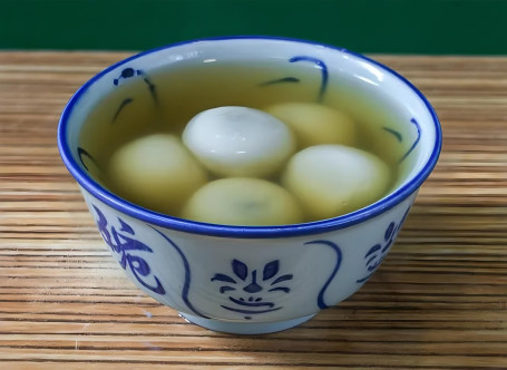 Jiāng Chá Tāng Wán Zhī Má Xiàn Glutinous Rice Balls Black Sesame Taste In Ginger Soup