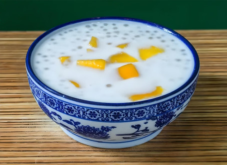 Máng Guǒ Xī Mǐ Lù Sago In Coconut Milk With Chopped Mango
