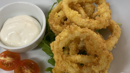 Calamares Friterade Bläckfiskringar Av Majsmjöl Serveras Med Aioli