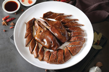 Jīng Diǎn Shī Tóu É Tóu Jǐng Marinated Goose Head And Neck