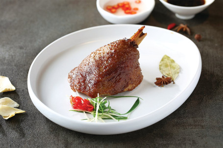 Jīng Diǎn Shī Tóu É Bì Marinated Goose Leg