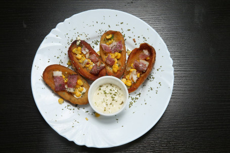 Zhī Shì Yān Ròu Yáng Cōng Jú Shǔ Pí (4Jiàn Potato Skins With Cheese, Bacon And Onion (4Pcs