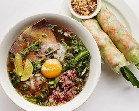 Hanoi Garlicky Pho (G) (Phở Tái Lăn)