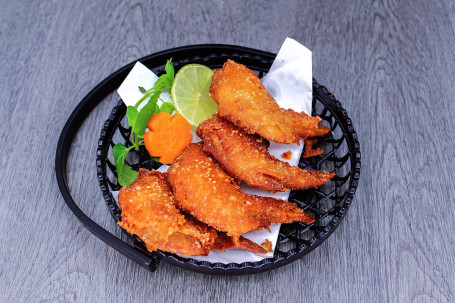 Nagoya Style Wings (4 Pieces)