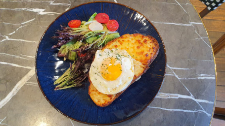 Croque Madame Fǎ Shì Kǎo Huǒ Tuǐ Zhī Shì Sān Wén Zhì Pèi Tài Yáng Dàn