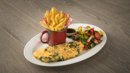 Omelette With Spinach, Served With Chips And Salad (V)