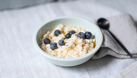 Blueberry Agave Syrup Oat Porridge