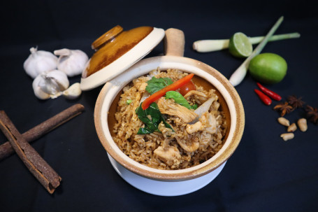 Khao Pad Bo Ran (Old Thai Style Fried Rice)
