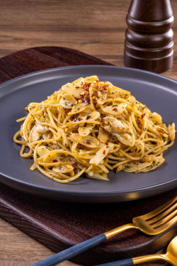 Spaghetti Aglio E Olio Suàn Xiāng Gǎn Lǎn Yóu Yì Fěn