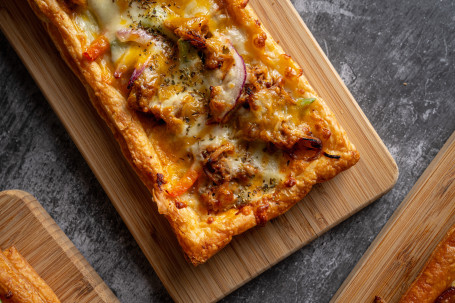 Bbq Pulled Pork Puff Pizza Màn Kǎo Shǒu Sī Zhū Ròu Sū Pí Báo Bǐng