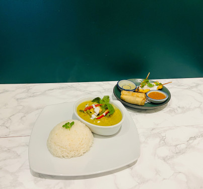Green Curry Server With Rice And Chicken Satay Veg Spring Roll ข้าว แกงเขียว ไก่สะเต๊ะ ปอผัก