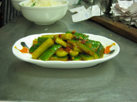 Cucumber In Spicy Sauce (V) Là Jiàng Huáng Guā