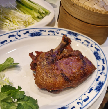 Aromatic Crispy Duck With Pancakes (Quarter) Xiāng Sū Yā （1/4）