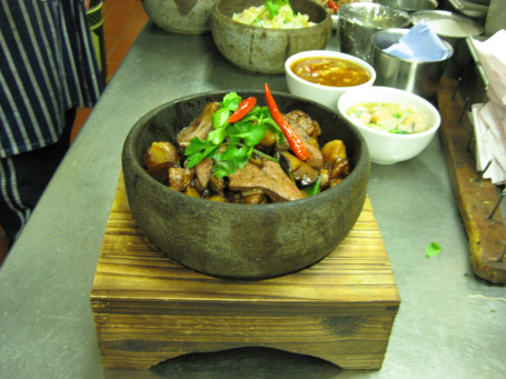 Jer-Jer Chicken Pot Shì Shì Jī Guō
