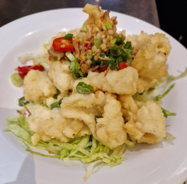 Deep Fried Squid In Chilli Salt Jiāo Yán Xiān Yóu
