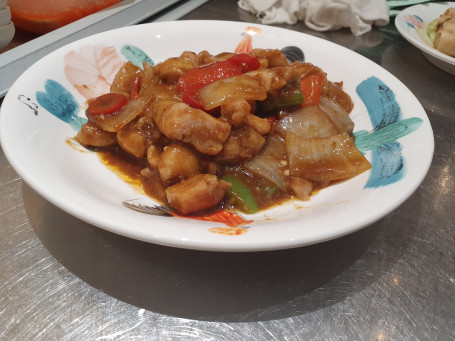 Chicken Stir Fried With Satay Sauce Shā Diē Chǎo Jī Liǔ